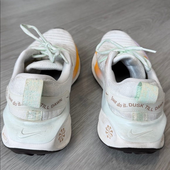 Nike InfinityRN 4 - Picture 4 of 9